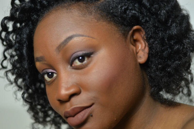 carré de boucles sur cheveux crépus