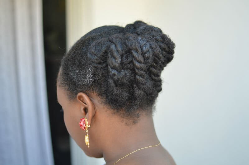 coiffure facile et rapide pour soirée ou marige sur cheveux crépus