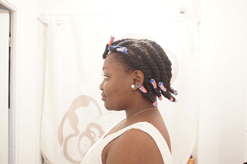 carré de boucles à franges sur cheveux crépus