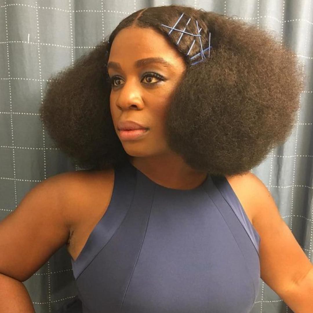 coiffure rapide sur cheveux crépus avec des bobby pins épingles à cheveux