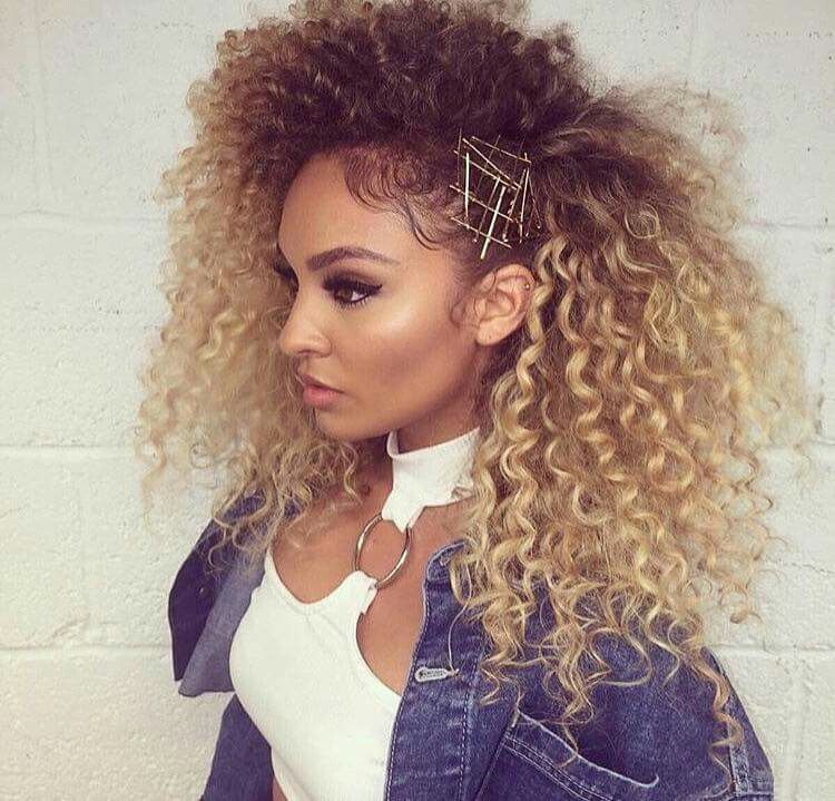 coiffure rapide sur cheveux crépus avec des bobby pins épingles à cheveux