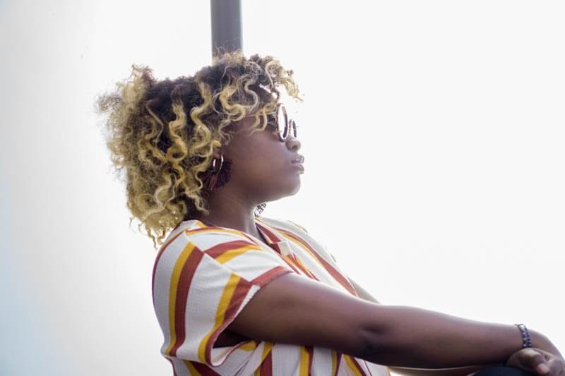 coiffure de vacanaces rapides et faciles sur cheveux crépus