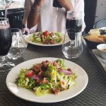 Club-des-cotonettes_lifestyle_adresse-restaurant-camerounais-le-coq-noir