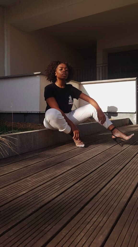 Look femme Kaval Adidas - souliers à talons originaux pour un mix and match réussi