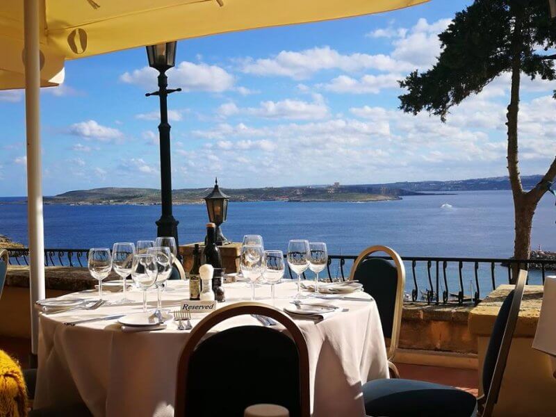 Club-des-cotonettes_voyage_malte_country-terrace