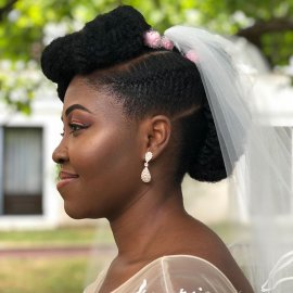 la mariee était naturelle coiffure sur cheveux crépus naturels pour une mariée le club des cotonettes mymou