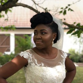 la mariee était naturelle coiffure sur cheveux crépus naturels pour une mariée le club des cotonettes mymou