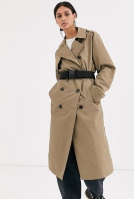 must-have-trench-beige