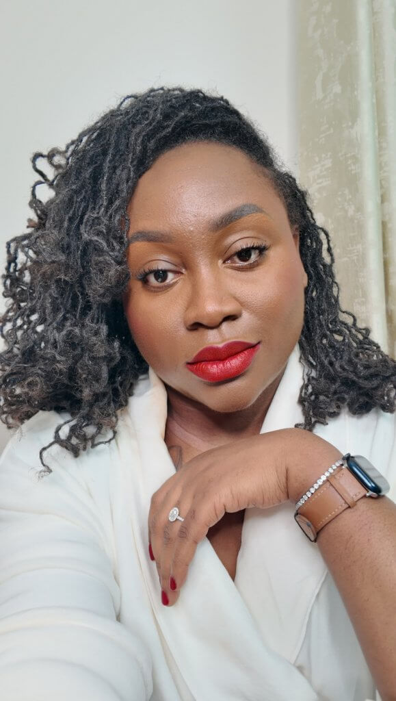 Coiffure carré de vanilles sur sisterlocks tutoriel