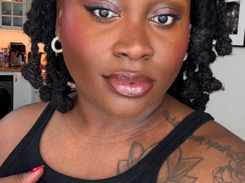 Coiffure carré de vanilles sur sisterlocks tutoriel