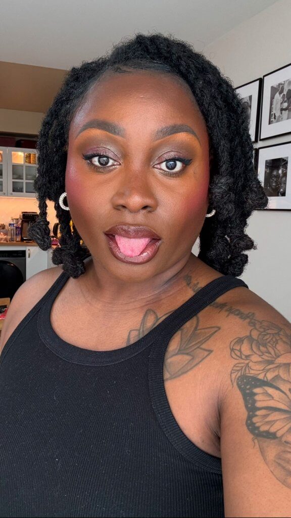 Coiffure carré de vanilles sur sisterlocks tutoriel